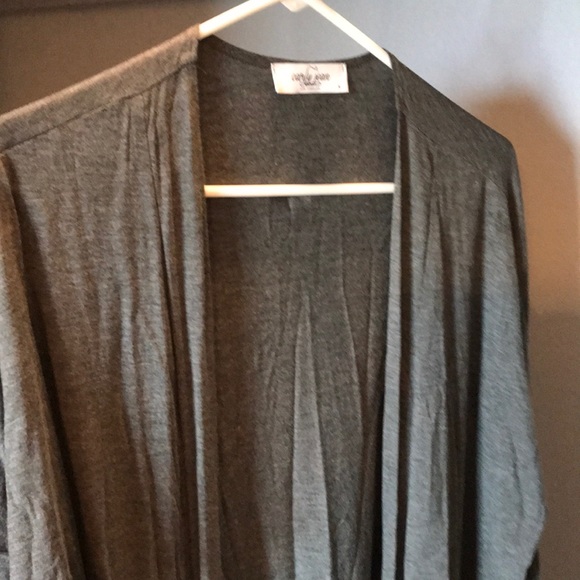 Carly Jean Los Angeles CJ’s Favorite Kimono - Picture 2 of 2